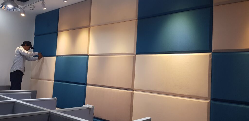 Thi Công Tấm Tiêu Âm Vải Nỉ – Giải Pháp Cho Không Gian Yên Tĩnh