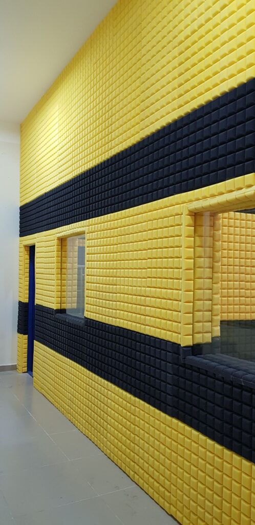 Thi Công Mút Tiêu Âm