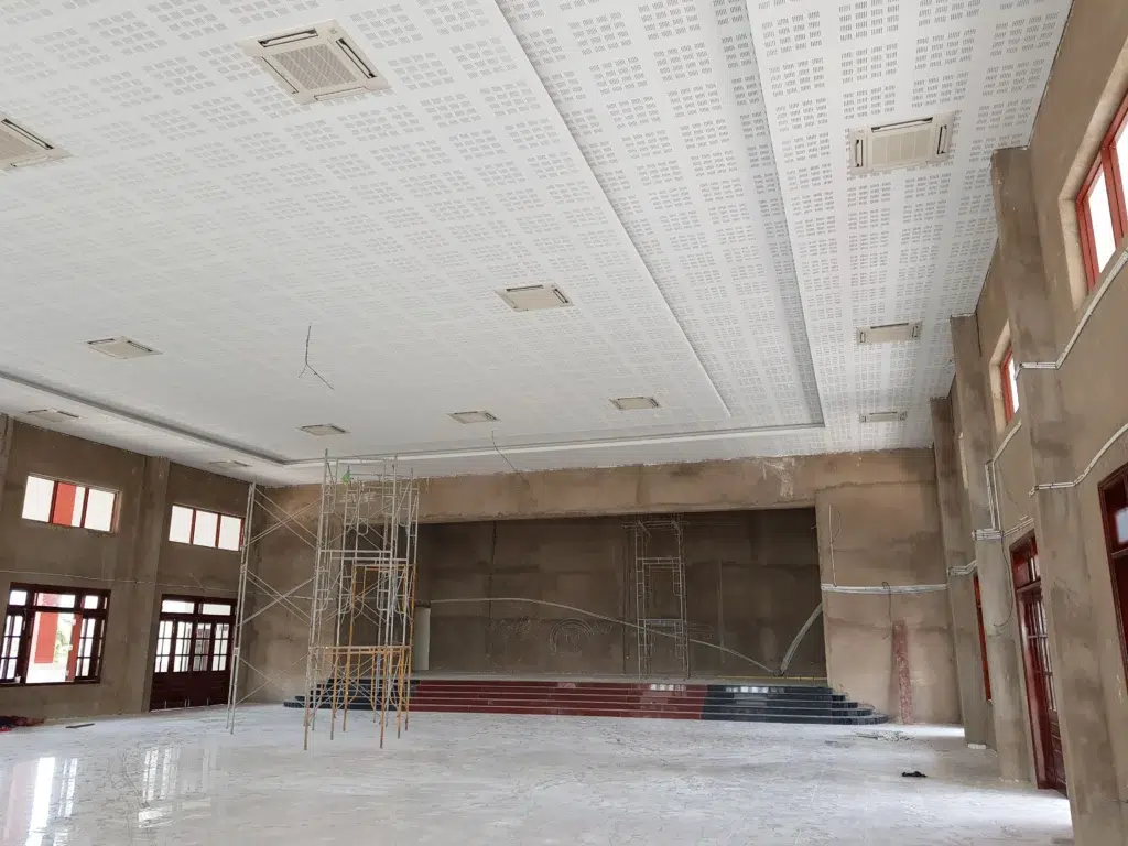 thi-cong-thach-cao-tieu-am